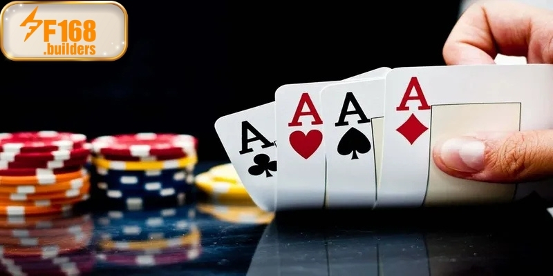 Khoảnh khắc người chơi bluff thành công trong một ván Poker kịch tính. Khoảnh khắc người chơi bluff thành công trong một ván Poker kịch tính.